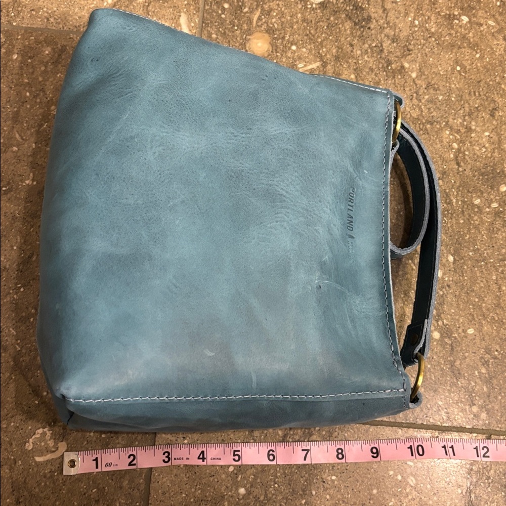 New Aqua Triangle bag by Portland Leather, NWT - Picture 7 of 16